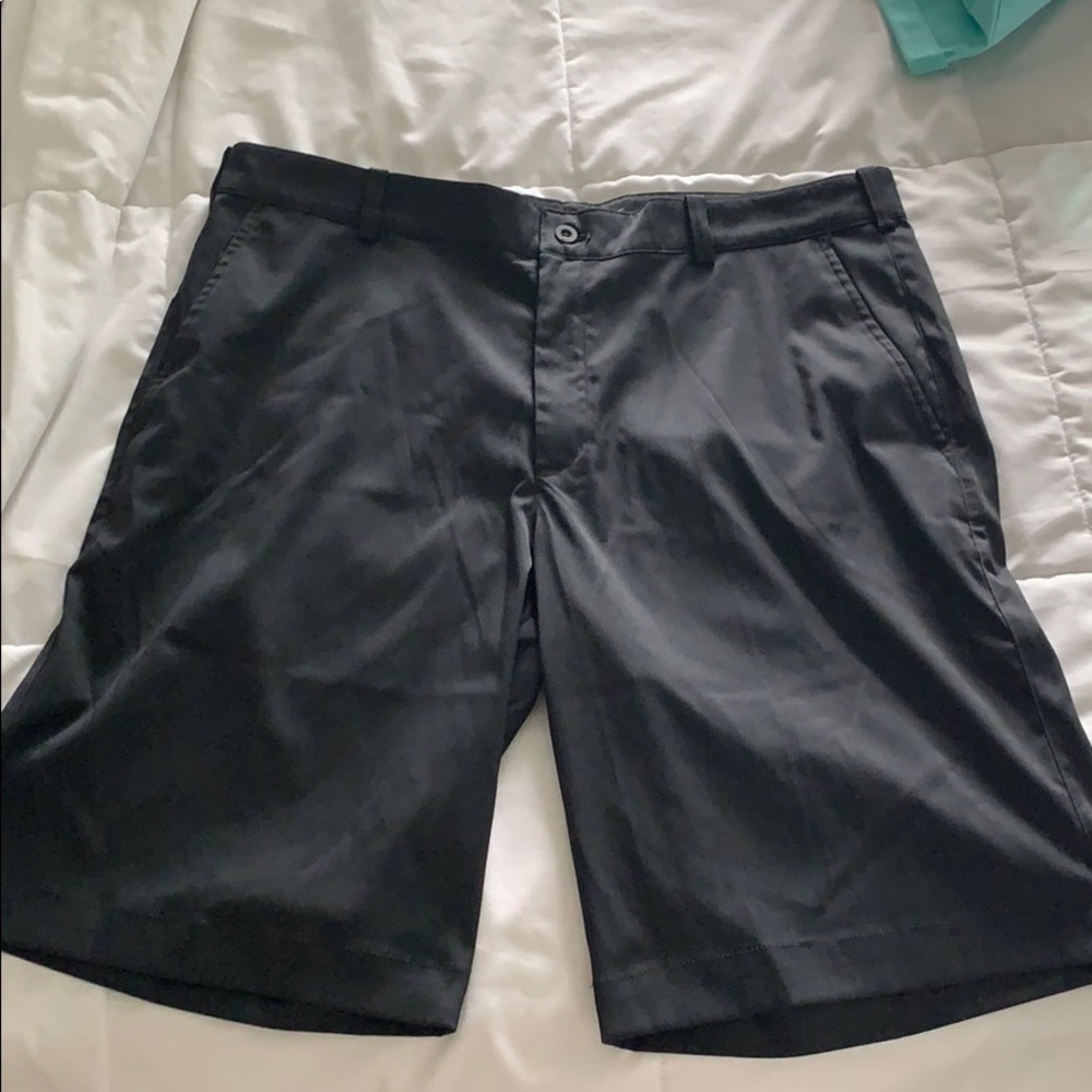 Men’s Nike golf tour performance shorts